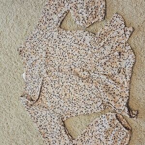 Cute Fall Buttoned Blouse Size Small